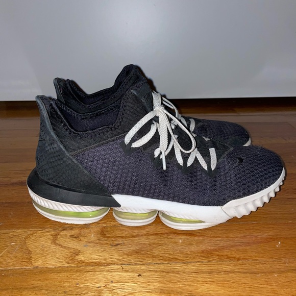 Nike Lebron 16 Low - Picture 3 of 6